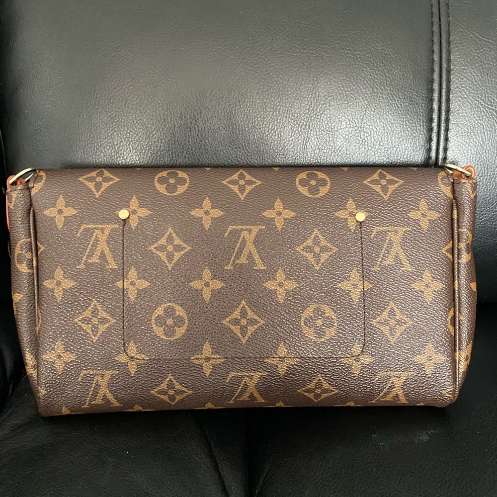 Louis Vuitton Classic Brown Monogram Clutch - Picture 2 of 14